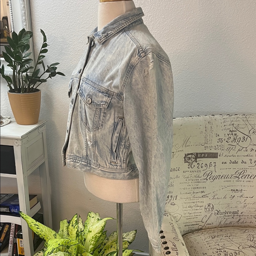 NWT American Eagle Cropped Denim Jacket - Picture 6 of 10